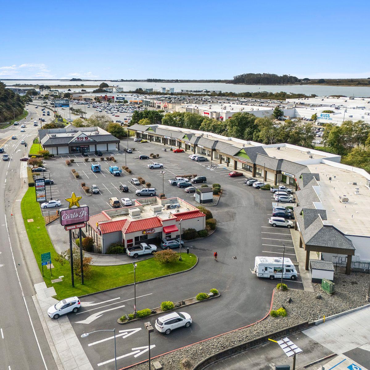 A 97% leased Northern California shopping center featuring in-line shops, and two separately parceled pads