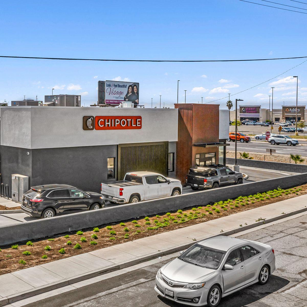 Brand new construction Chipotle with a rare 15-year lease.